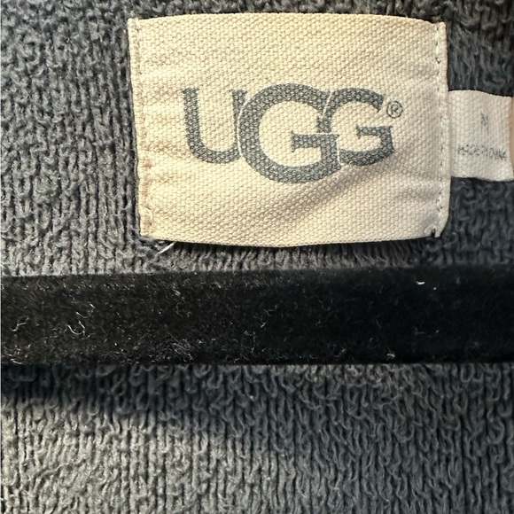 UGG Women's Gray bath Robe - Picture 4 of 5